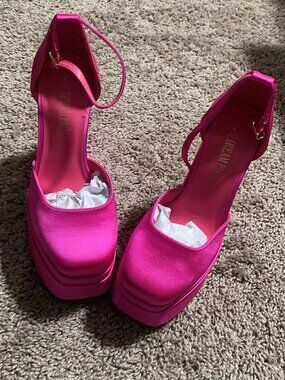 DREAM PAIRS Womens Rose Red Closed Toe Heel Ankle Strap High Pump Platform Shoes